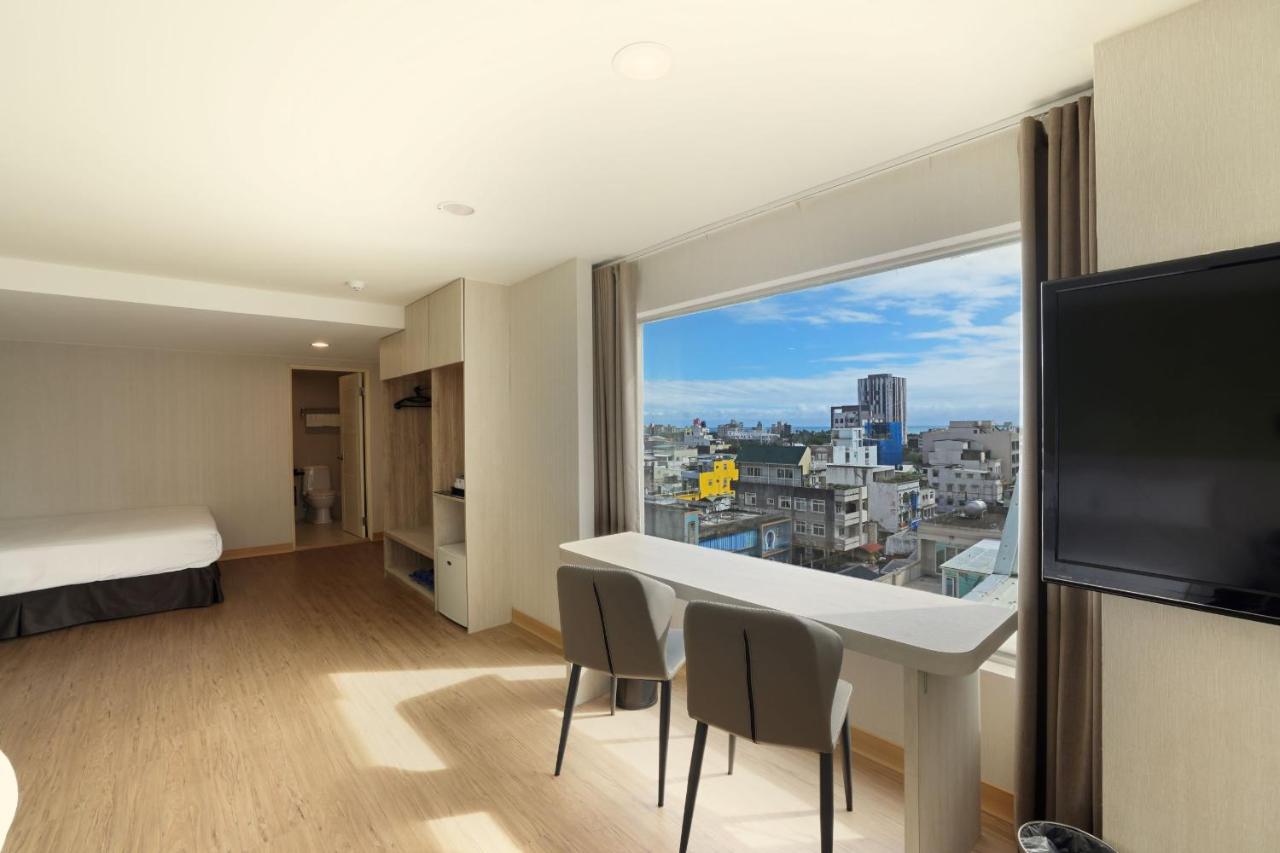 Tc Hotel - Hualien Zhongxiao Екстер'єр фото
